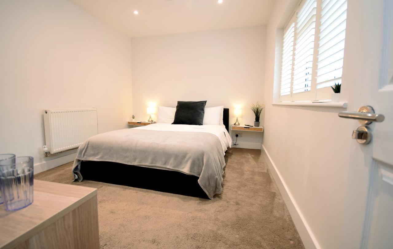 แอปเปิ้ล ทรี เพลส บีแอนด์บี Bed & Breakfast Tadley ภายนอก รูปภาพ