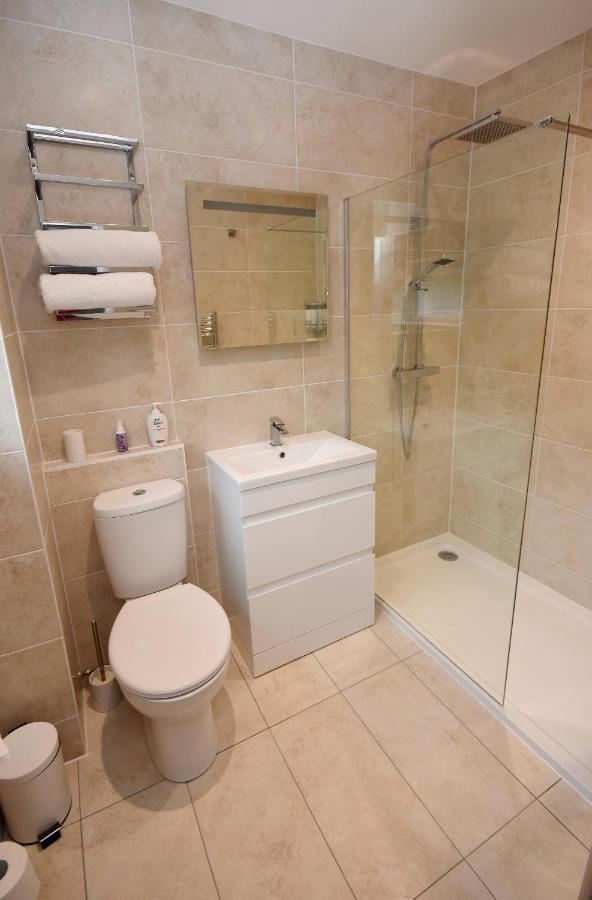 แอปเปิ้ล ทรี เพลส บีแอนด์บี Bed & Breakfast Tadley ภายนอก รูปภาพ