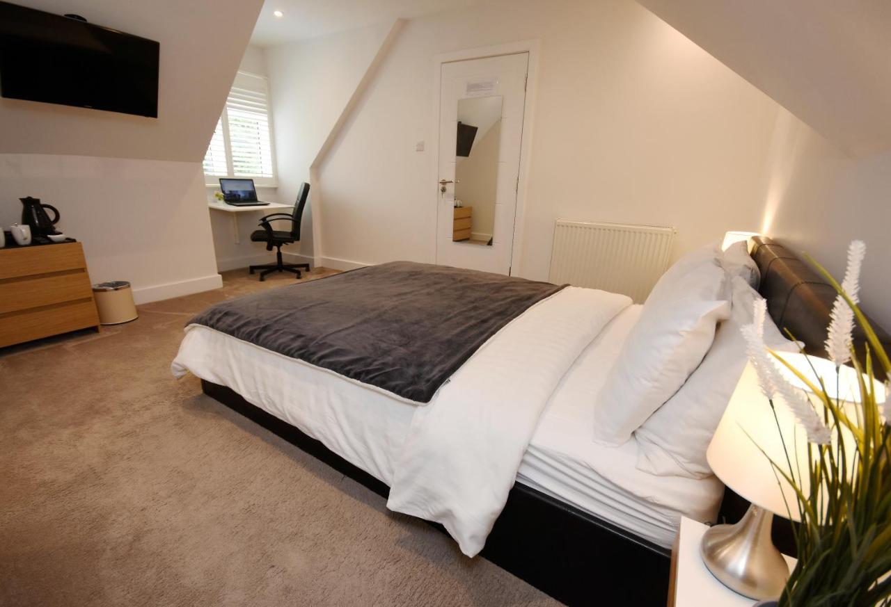 แอปเปิ้ล ทรี เพลส บีแอนด์บี Bed & Breakfast Tadley ภายนอก รูปภาพ